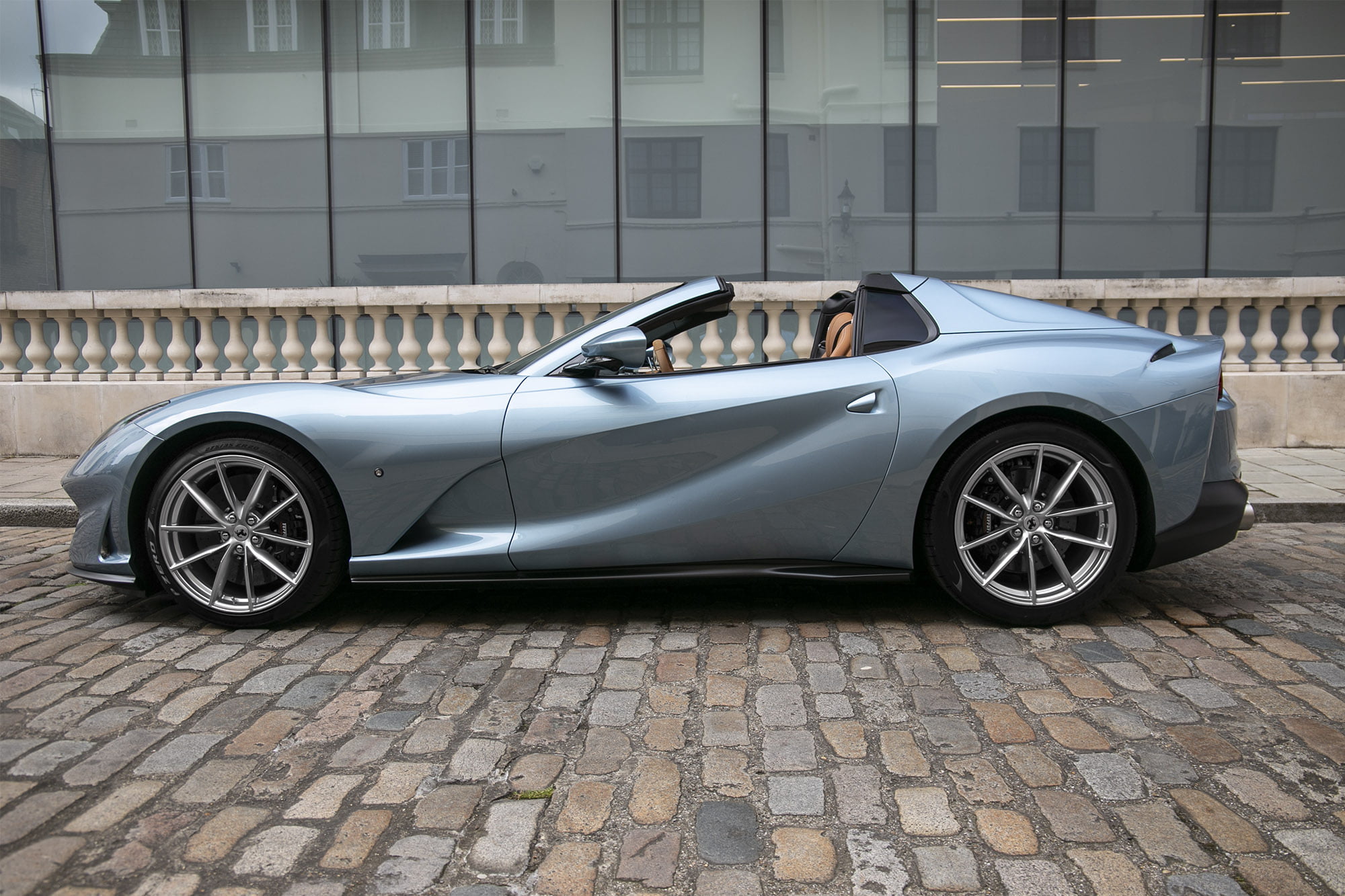 2021 Ferrari 812 GTS, 8/20