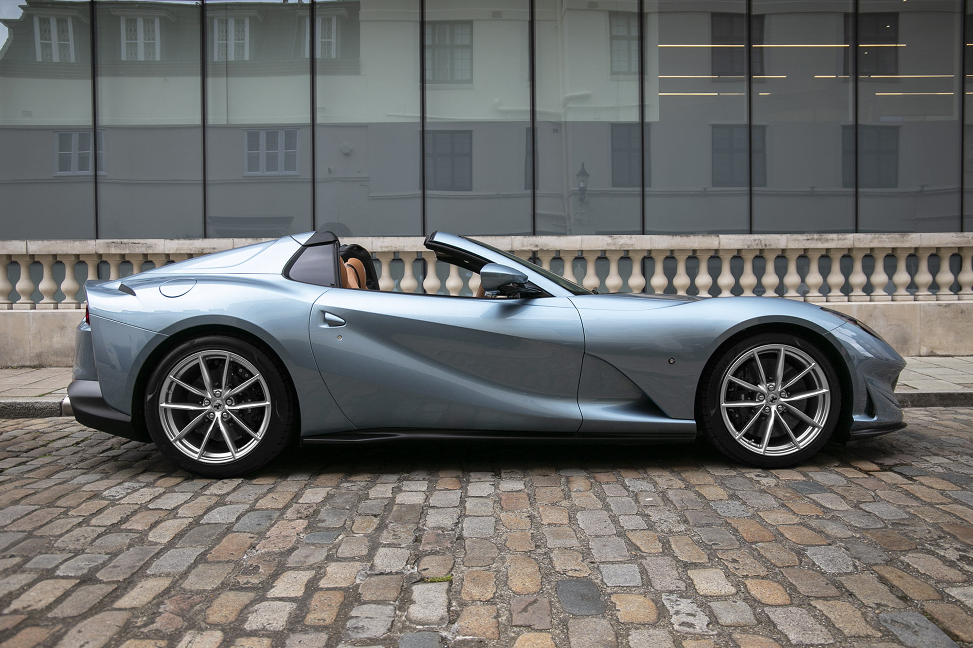 2021 Ferrari 812 GTS, 16/20