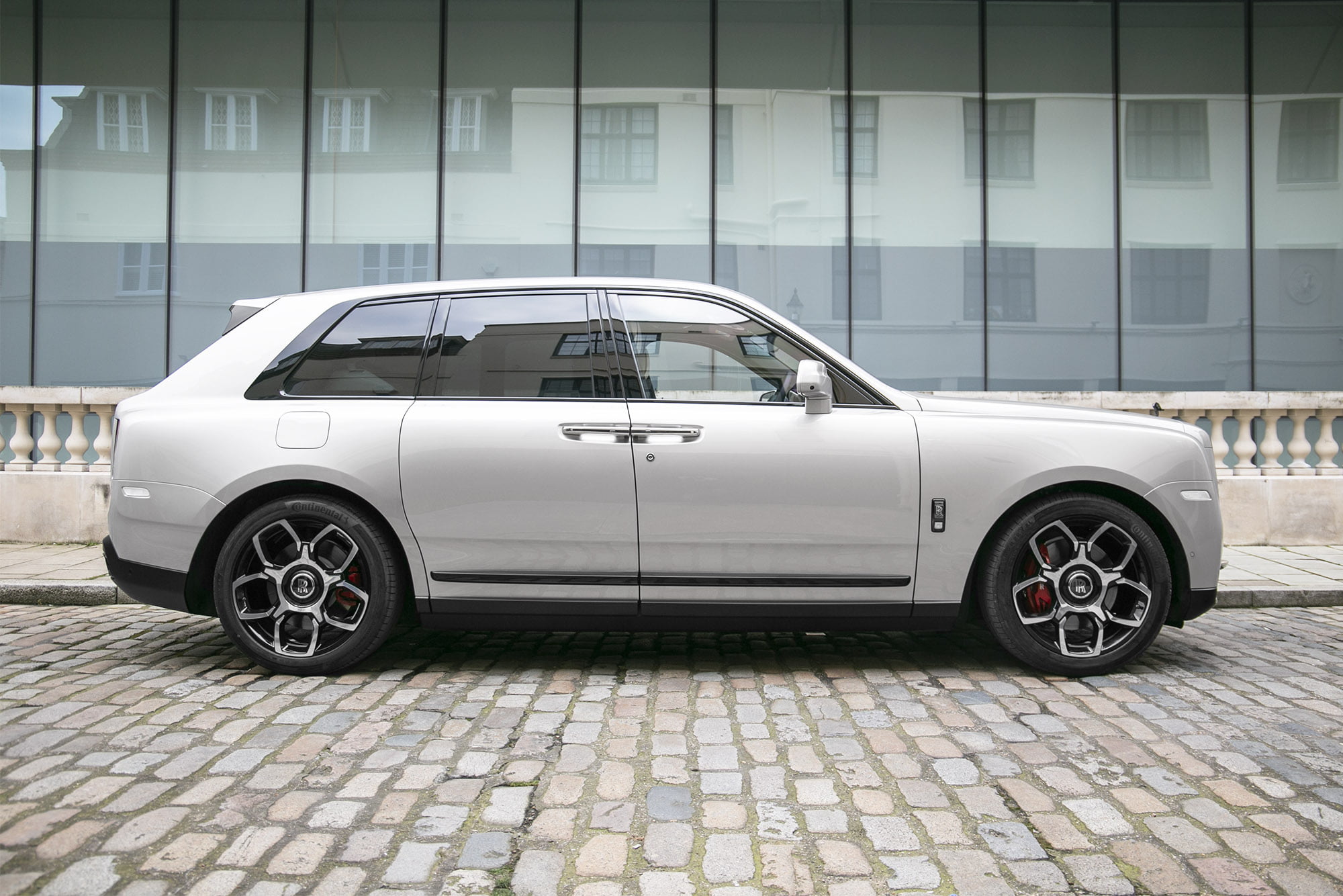 2021 Rolls-Royce Cullinan Black Badge, 19/20