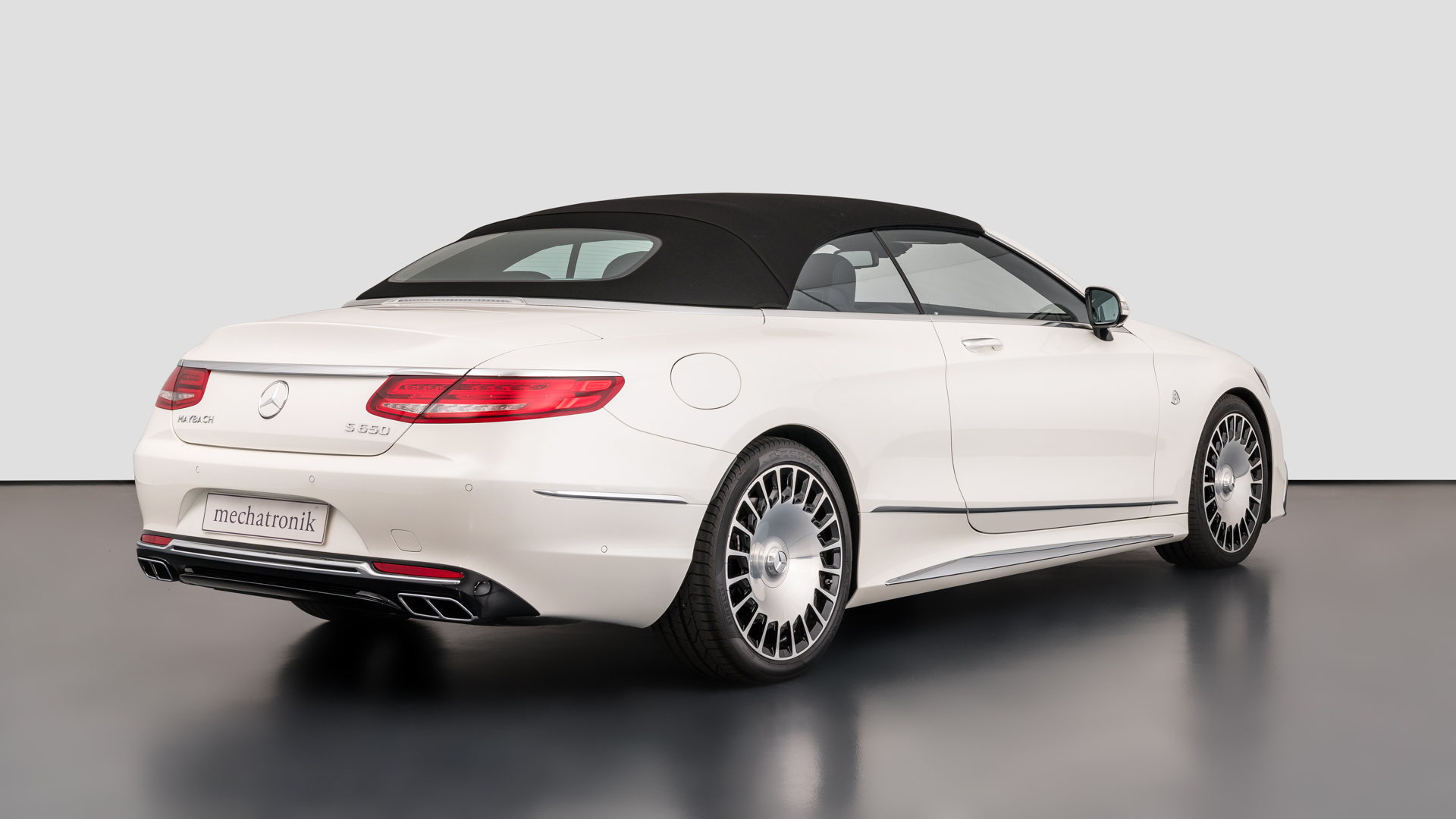 2017 MERCEDES-MAYBACH S650 CABRIOLET, 3/21