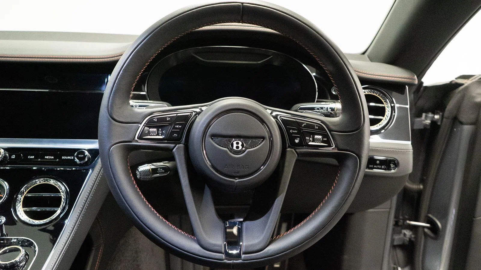 2018 Bentley CONTINENTAL GT interior, Beluga Leather