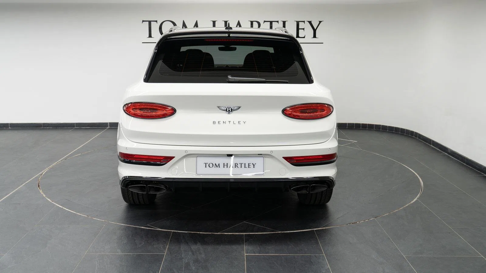 2021 Bentley Bentayga Mulliner 7 Seats for sale, exterior, Glacier White