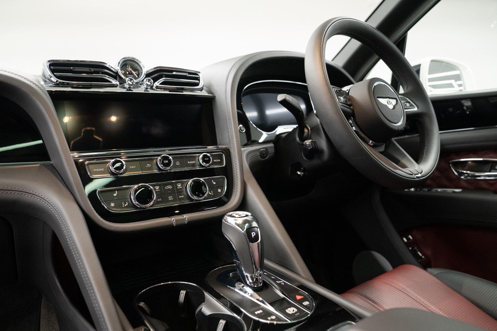 2021 Bentley Bentayga Mulliner 7 Seats, 7/20