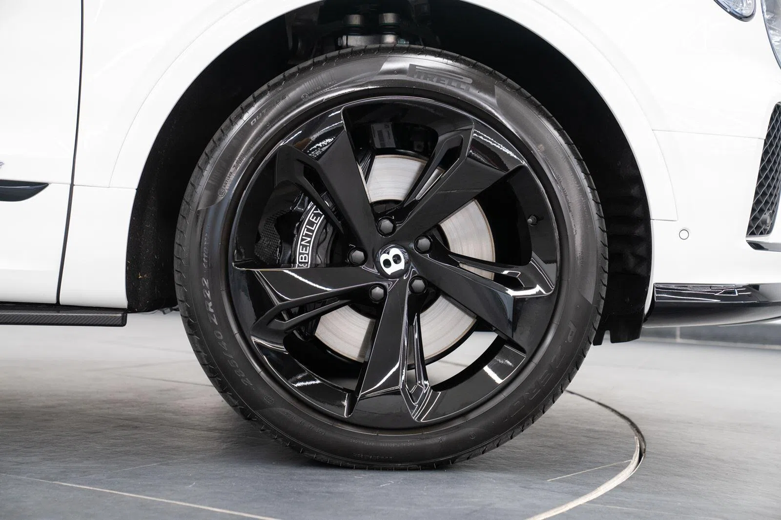 2021 Bentley Bentayga Mulliner 7 Seats wheel