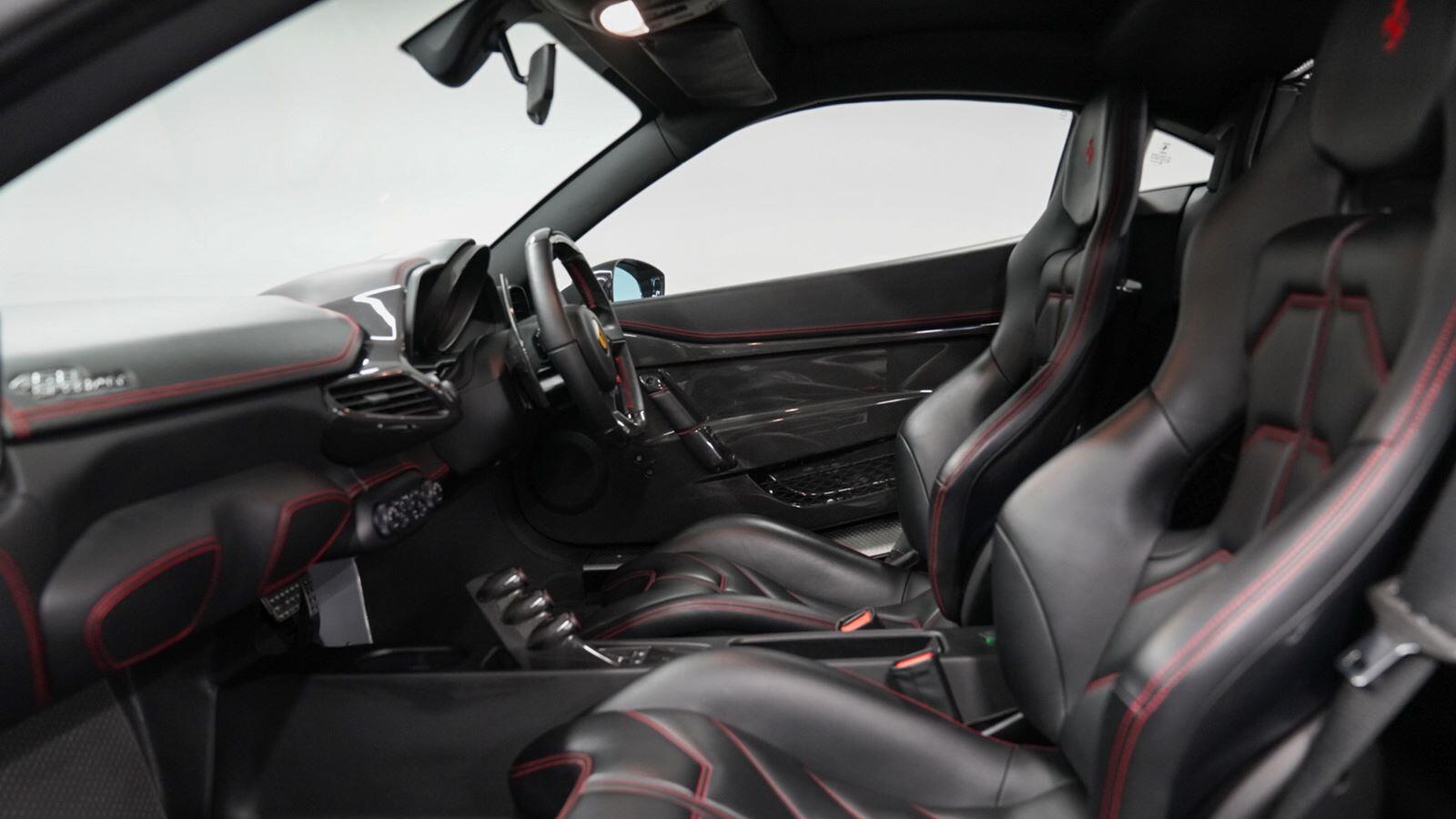 2015 Ferrari 458 Speciale, 7/16