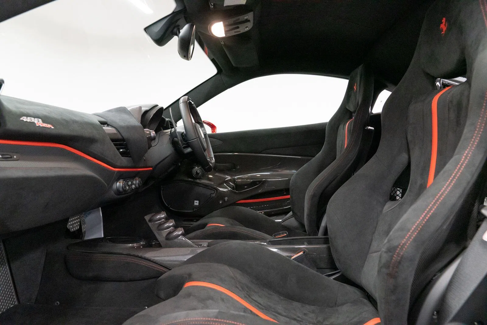 2020 Ferrari 488 PISTA interior, Alcantara