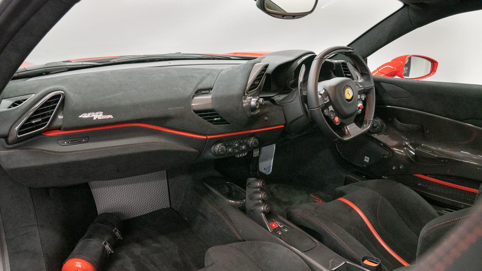 2020 Ferrari 488 PISTA, 14/20