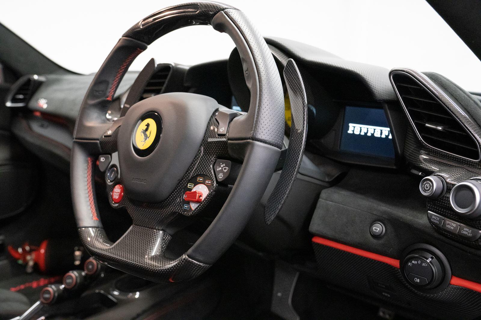 2020 Ferrari 488 PISTA, 19/20