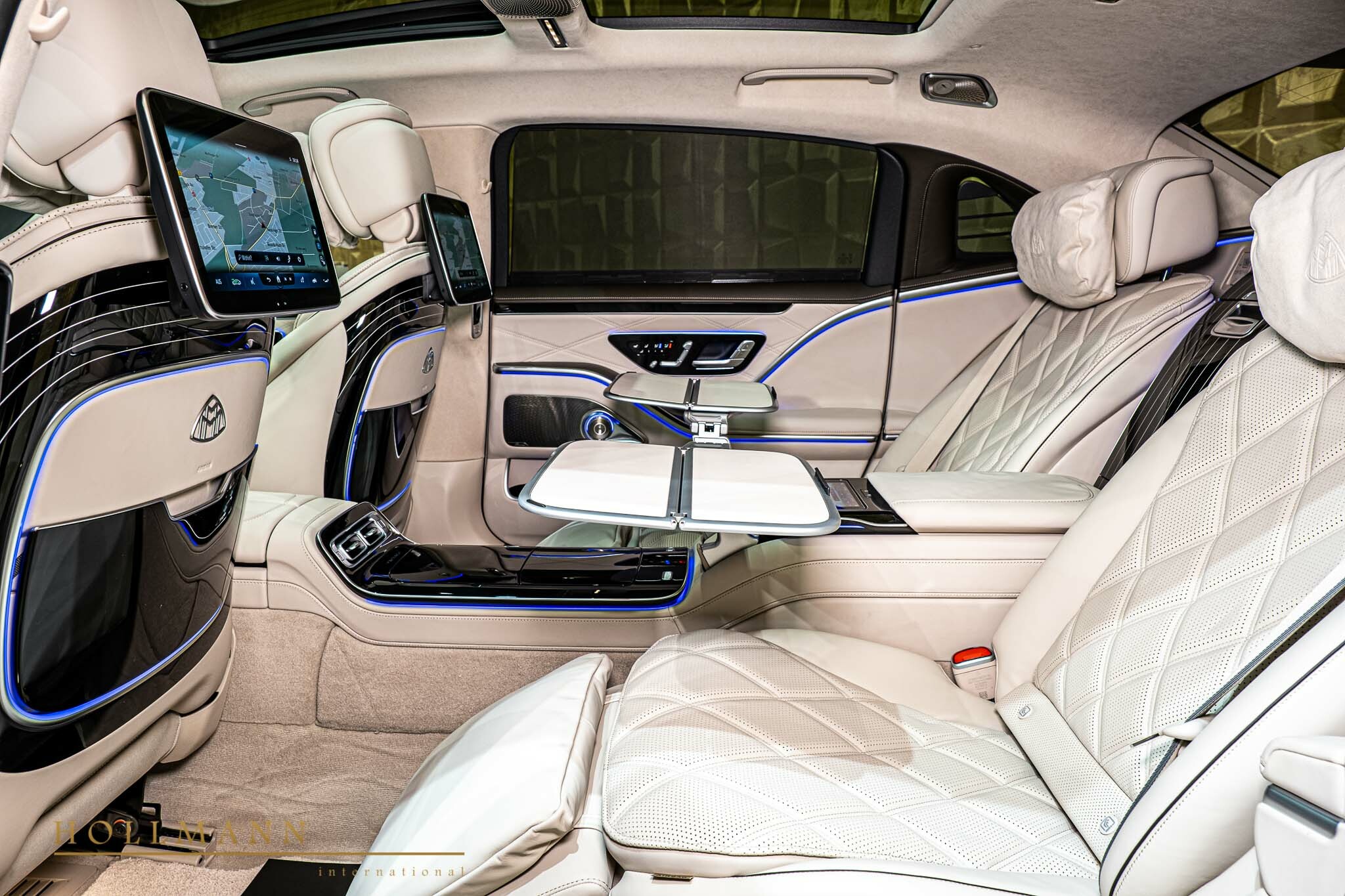 2022 Mercedes-Maybach S580, 17/19