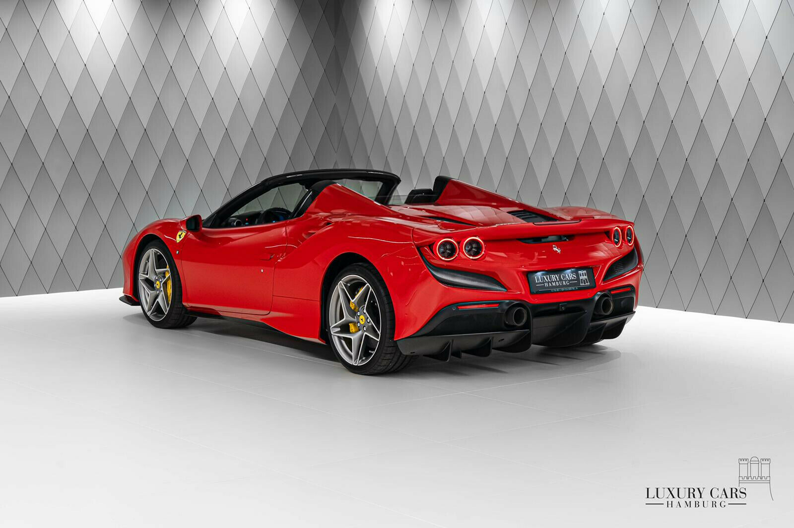 2021 Ferrari F8 Spider, 5/25