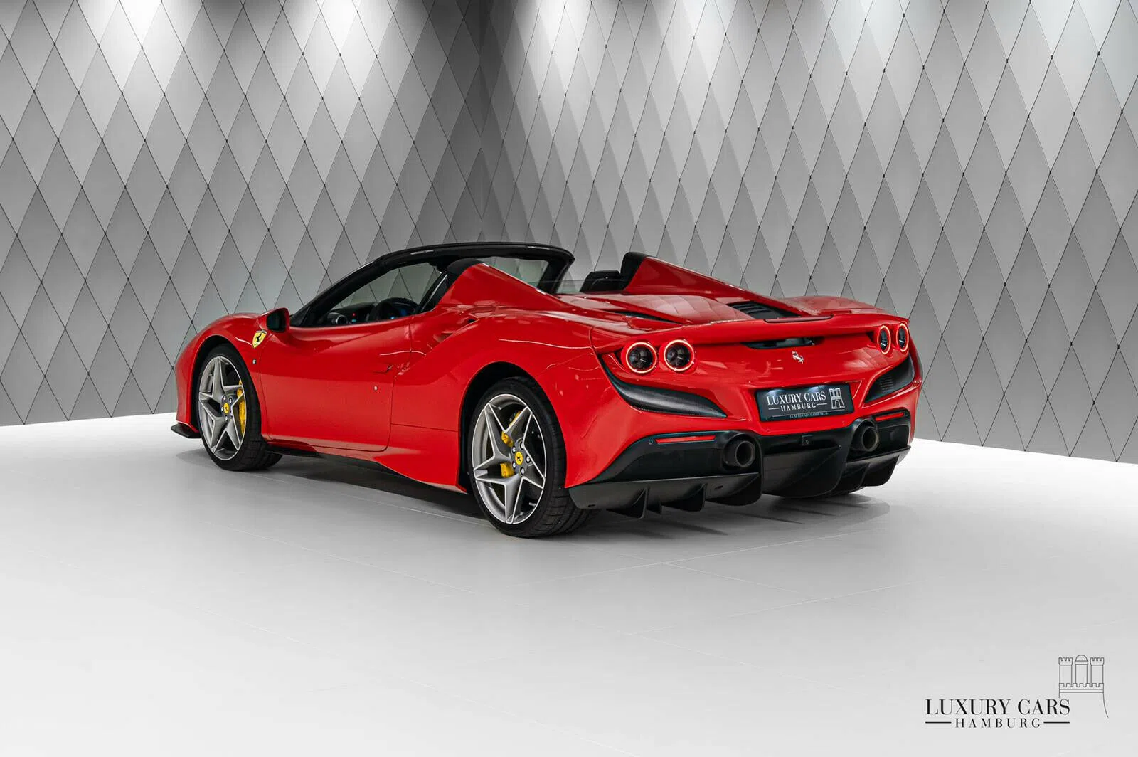 2021 Ferrari F8 Spider for sale, exterior, Red