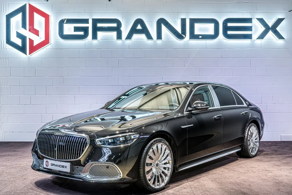 2022 Mercedes Benz S 400d Long 4Matic Hofele