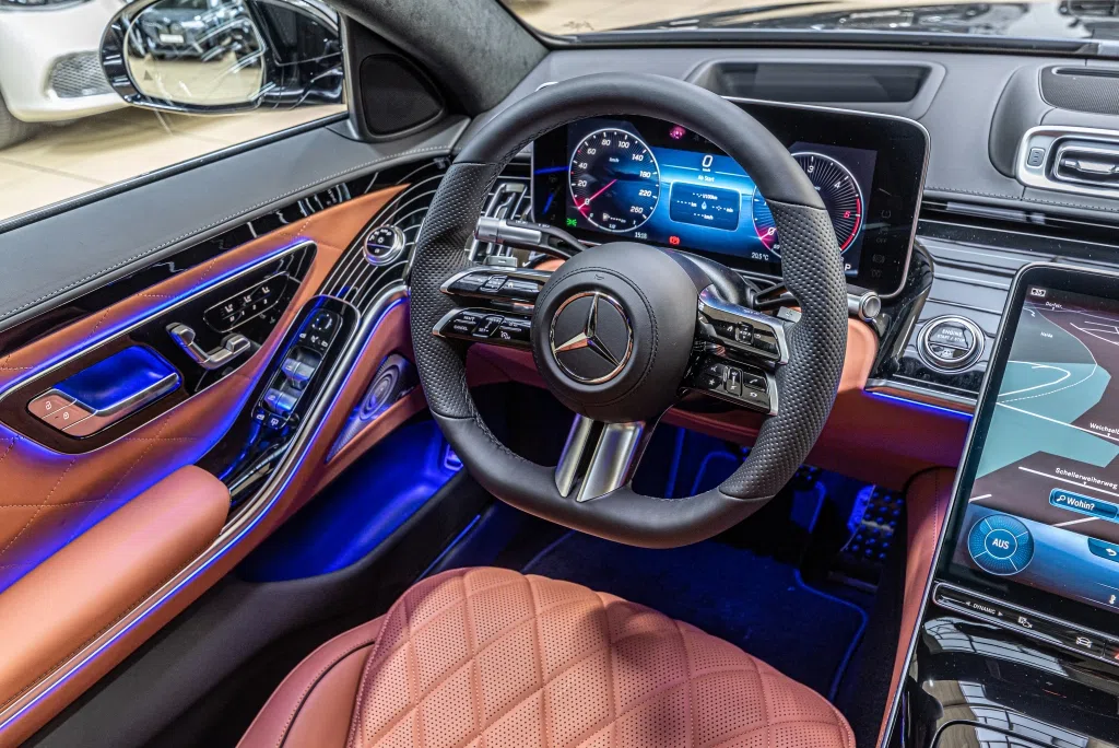 2022 Mercedes Benz S 400d Long 4Matic Hofele interior, dashboard