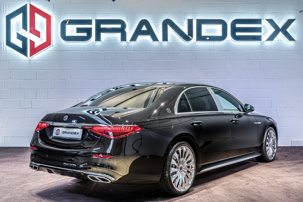 2022 Mercedes Benz S 400d Long 4Matic Hofele, 9/20