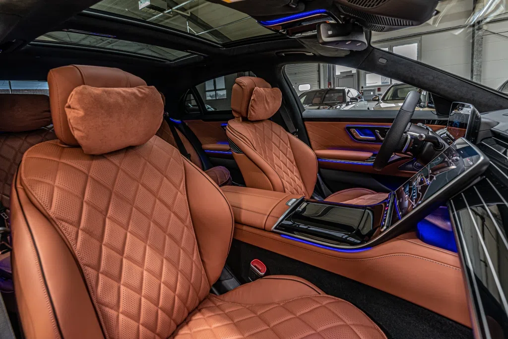 2022 Mercedes Benz S 400d Long 4Matic Hofele interior, seats