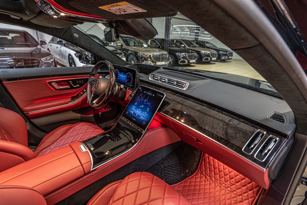 2022 BRABUS S 500 4MATIC, 18/20
