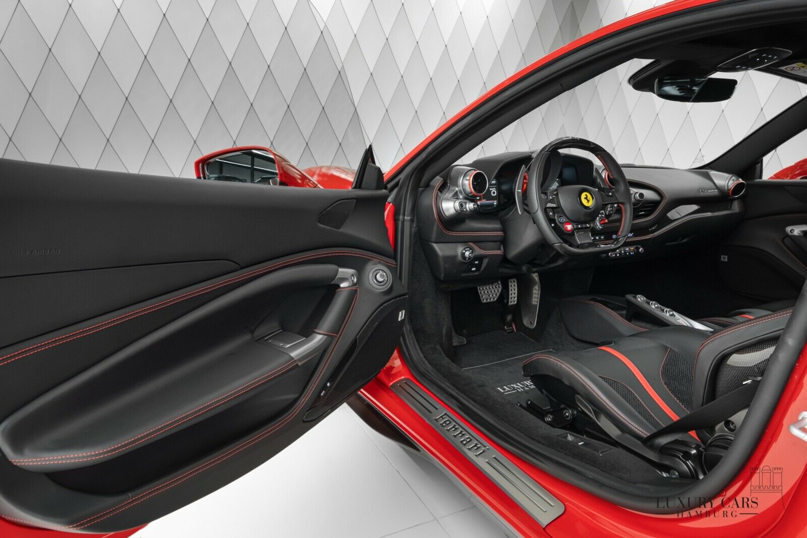 2021 Ferrari F8 Tributo Coupé, 4/16
