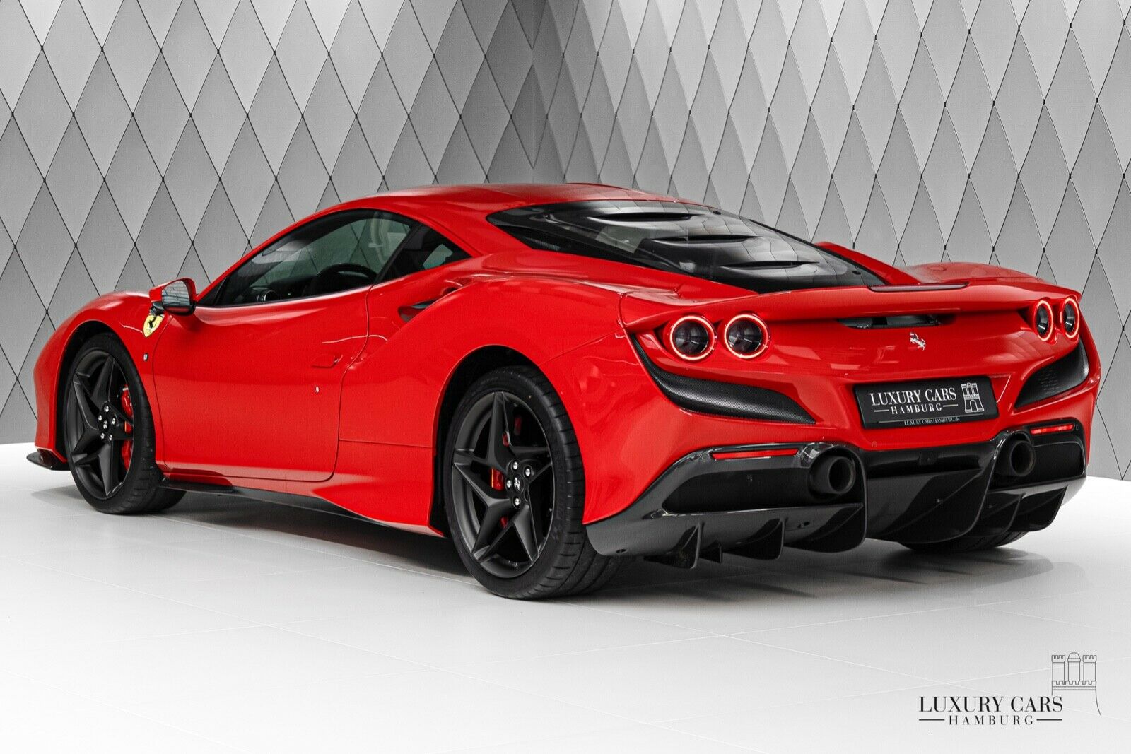 2021 Ferrari F8 Tributo Coupé, 15/16