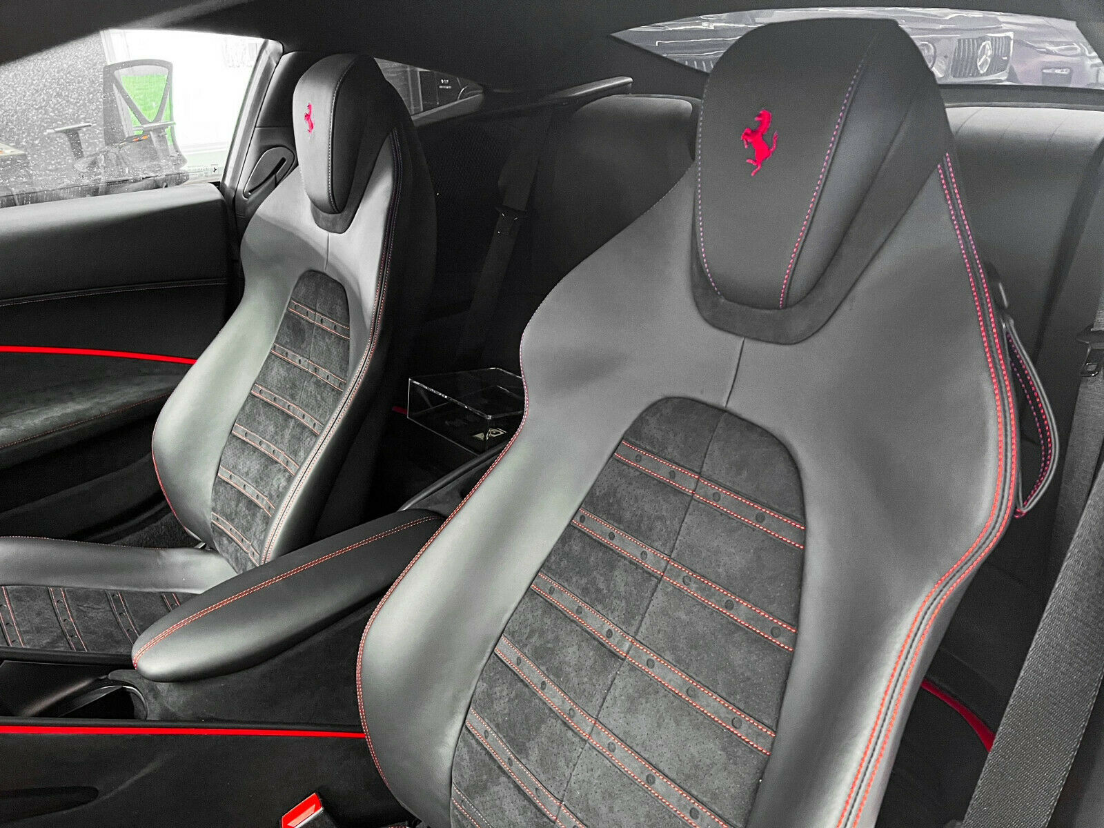 2021 Ferrari Roma, 6/10