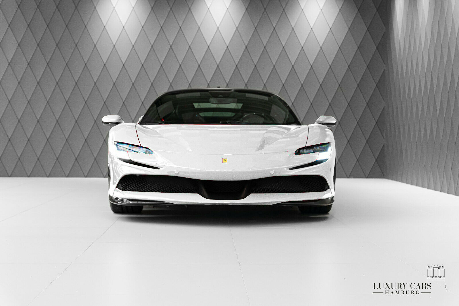 2022 Ferrari SF90 Stradale, 2/5