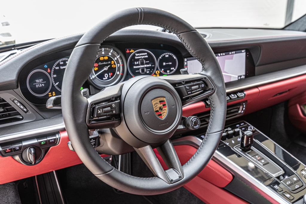 2022 Porsche 911 Turbo S, 4/20