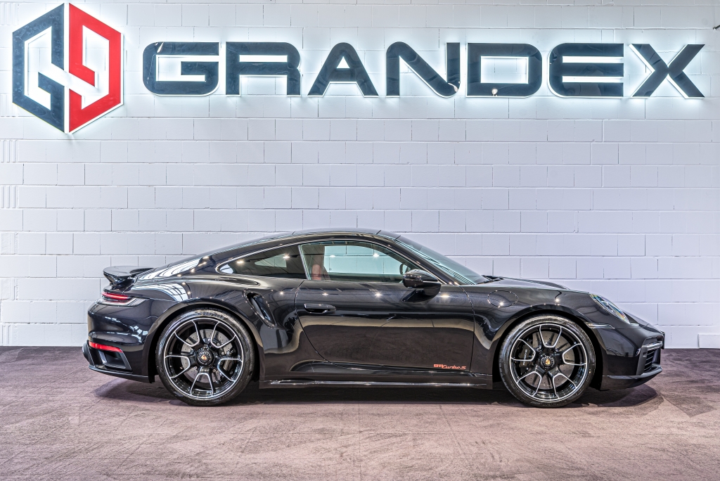 2022 Porsche 911 Turbo S, 9/20