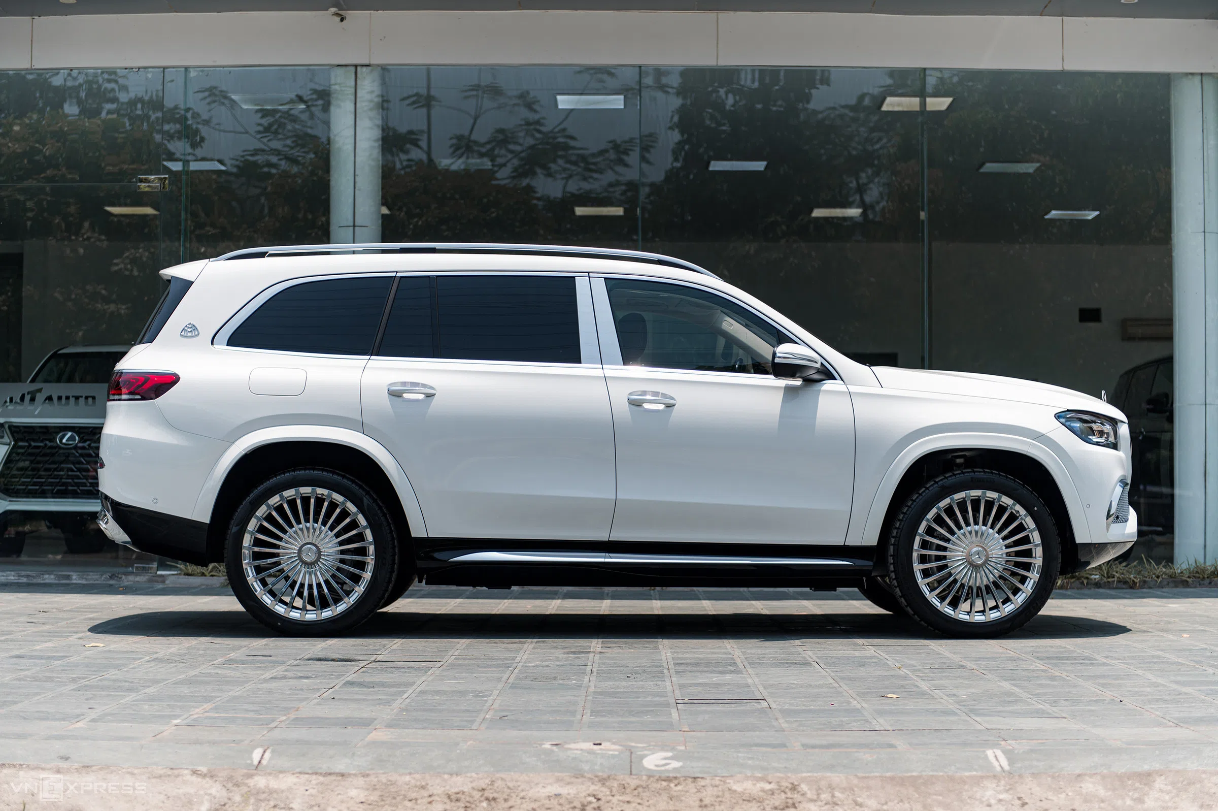 2021 Mercedes-Benz GLS 600 MAYBACH, exterior, Designo diamond white bright metallic