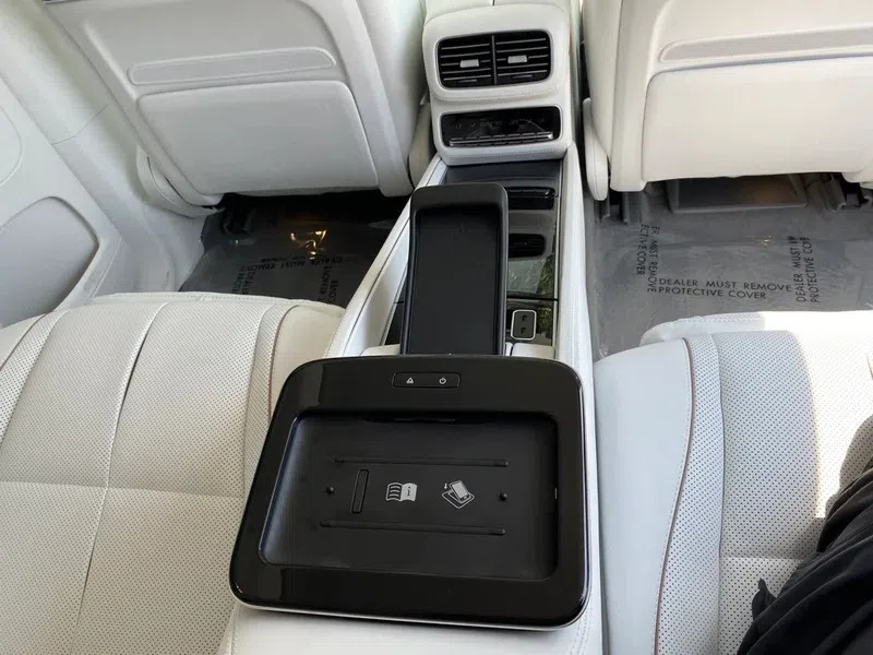 2021 Mercedes-Benz GLS 600 MAYBACH interior