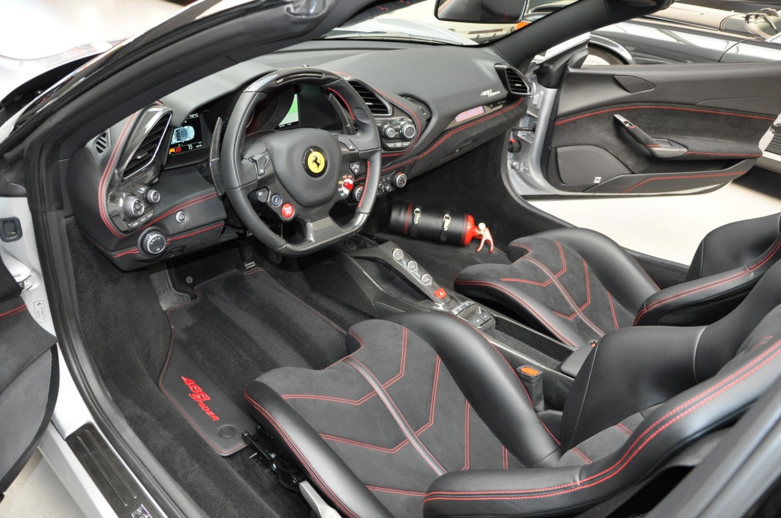 2020 Ferrari 488 Spider, 7/19