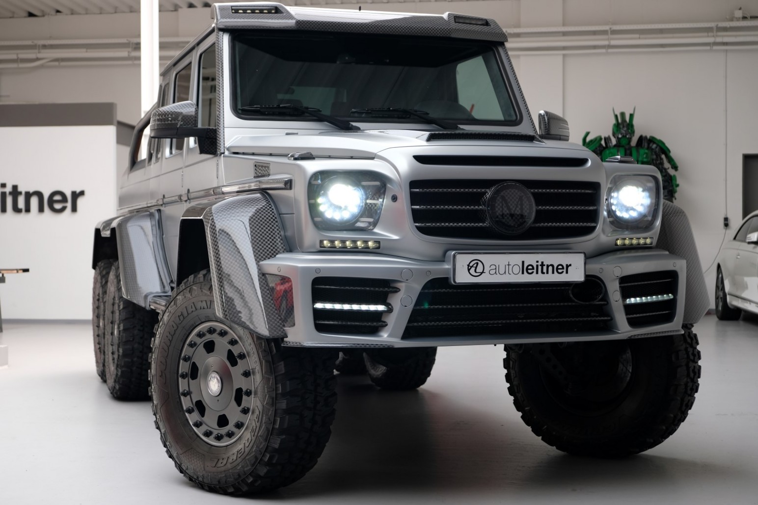 2013 Mansory G-Class Gronos 6x6, 17/20