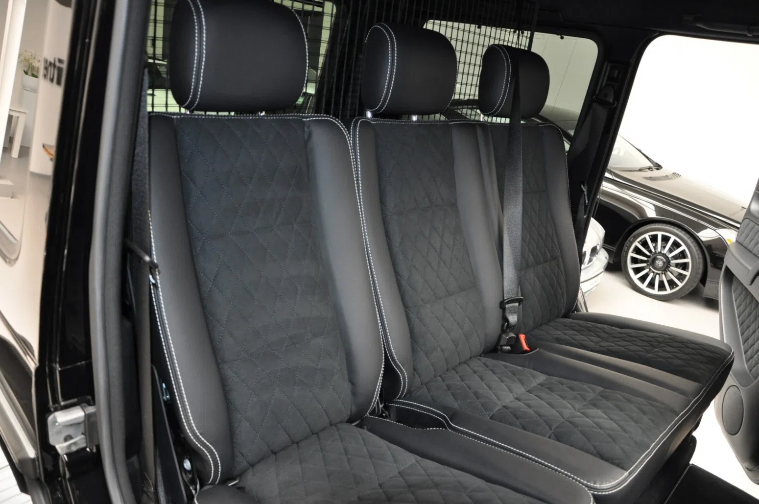 2017 Mercedes-Benz G500 4X4² interior, seats, Black Leather
