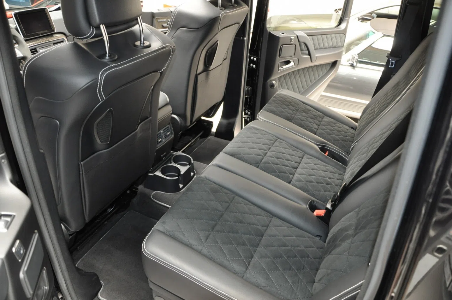 2017 Mercedes-Benz G500 4X4² interior, seats, Black Leather