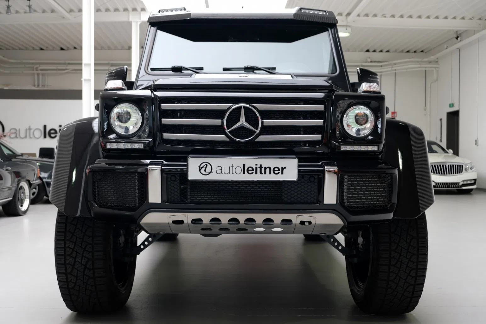 2017 Mercedes-Benz G500 4X4² for sale, exterior, 197 Obsidianzwart metallic