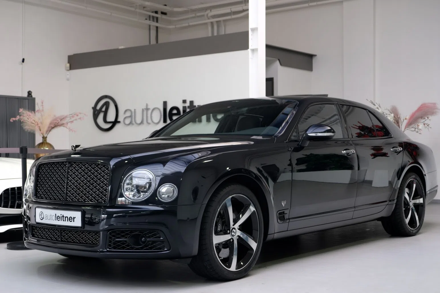 2020 Bentley Mulsanne Speed Mulliner for sale, exterior, LC9X Special Paint Onyx metallic