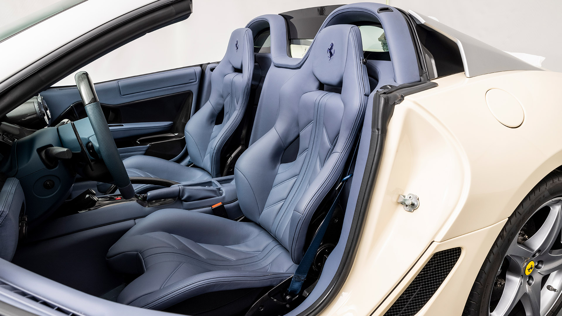 2011 FERRARI 599 SA APERTA, 9/19