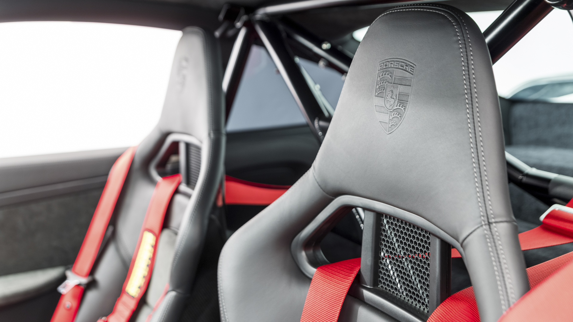 2010 PORSCHE 911 (997) GT2RS, 16/20