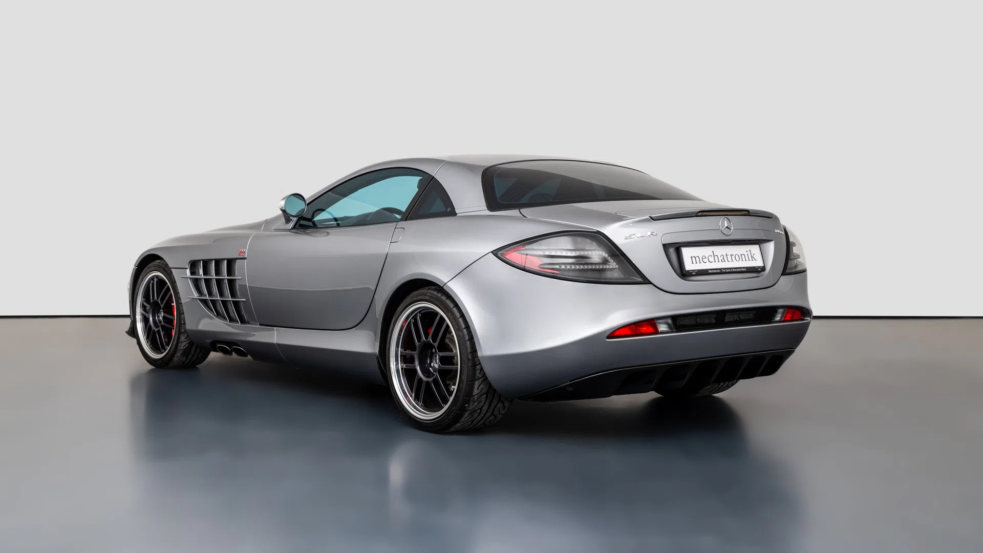 2007 Mercedes-Benz SLR McLaren 722 for sale, exterior, 701U Crystal Antimongrey metallic