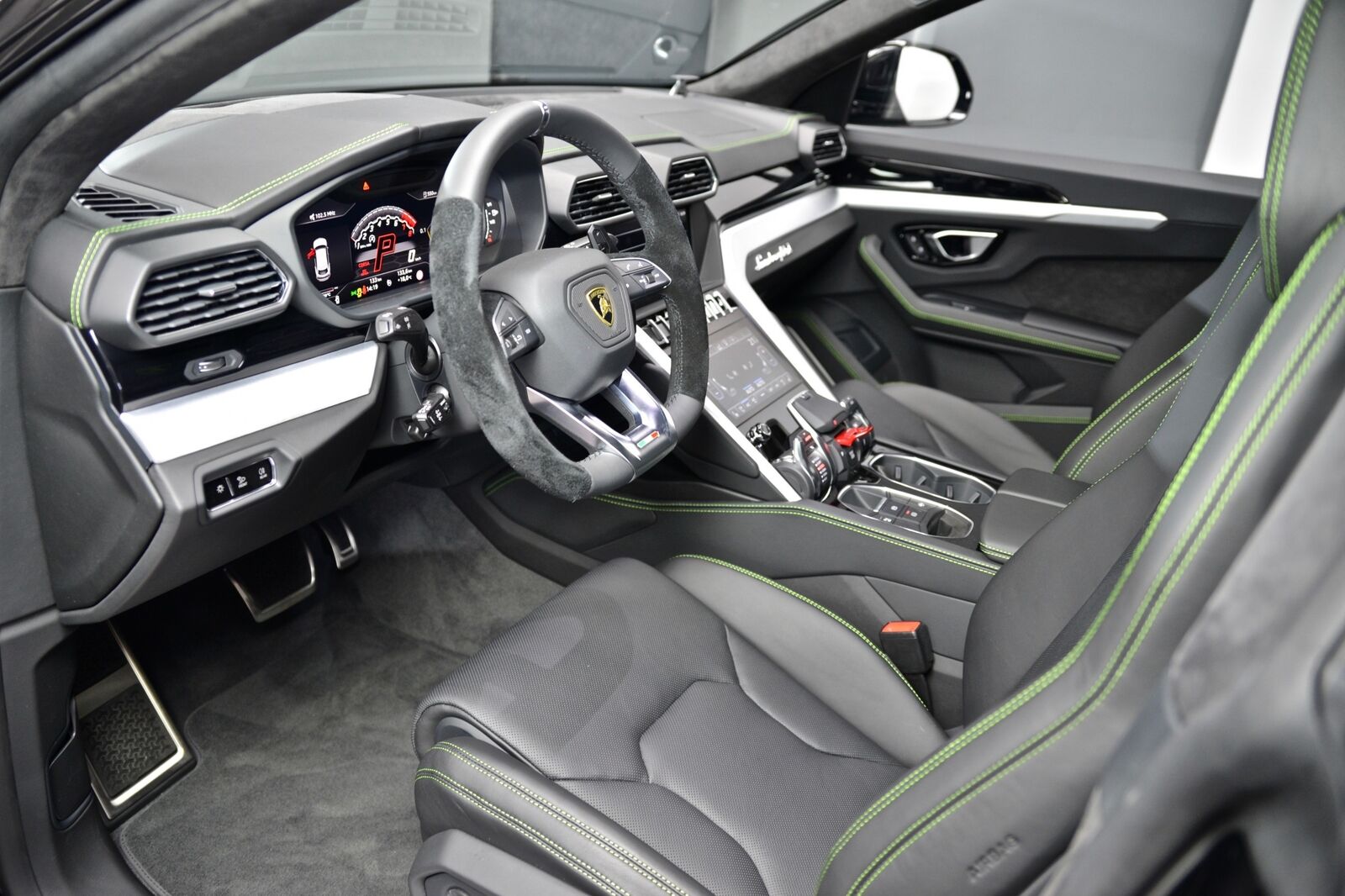 2019 Lamborghini Urus, 6/19