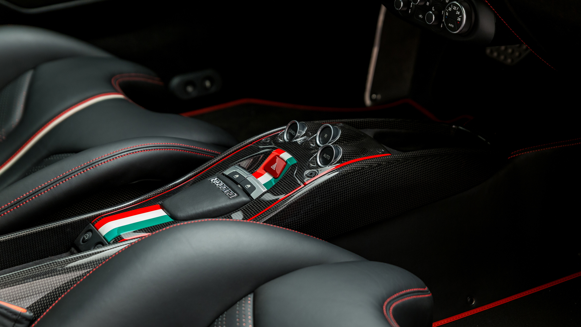 2014 FERRARI 458 ITALIA NIKI LAUDA EDITION, 18/20