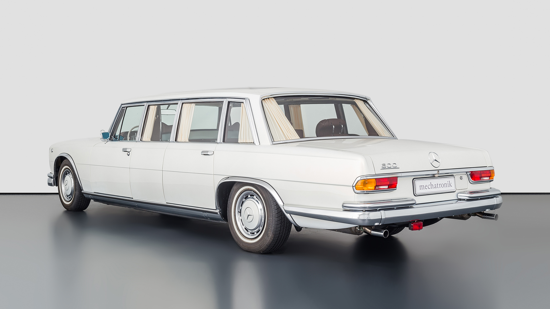 1975 MERCEDES-BENZ W100 600 PULLMAN ONE OF ONE, 2/20