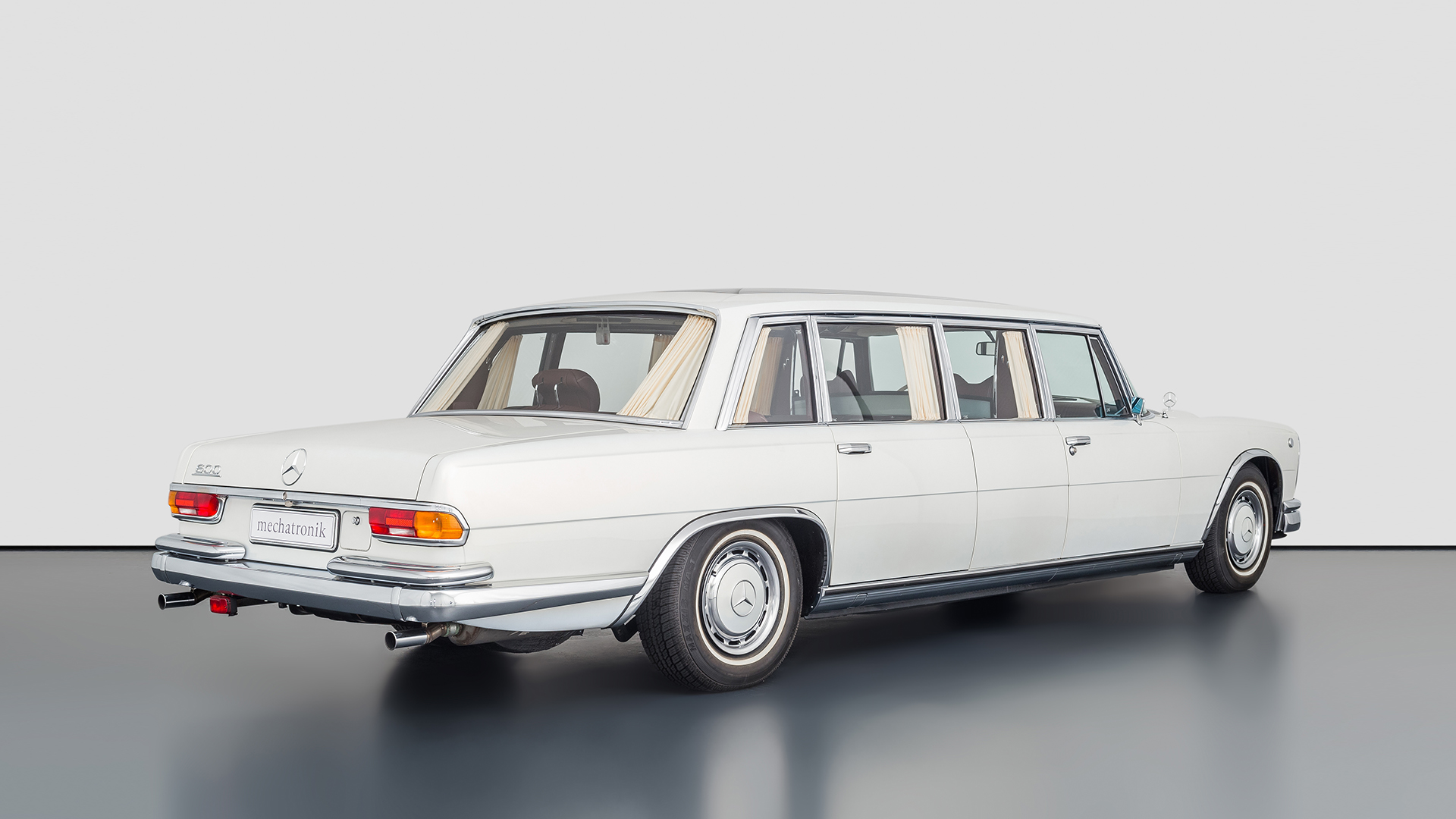 1975 MERCEDES-BENZ W100 600 PULLMAN ONE OF ONE, 7/20