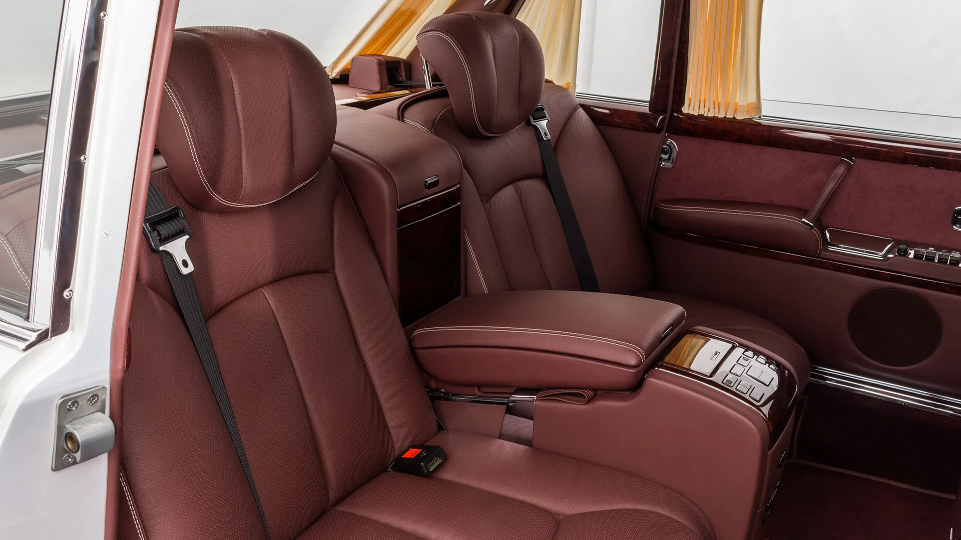 1975 Mercedes-Benz W100 600 Pullman ONE of ONE interior, seats, Maybach AA51 garnet red leather