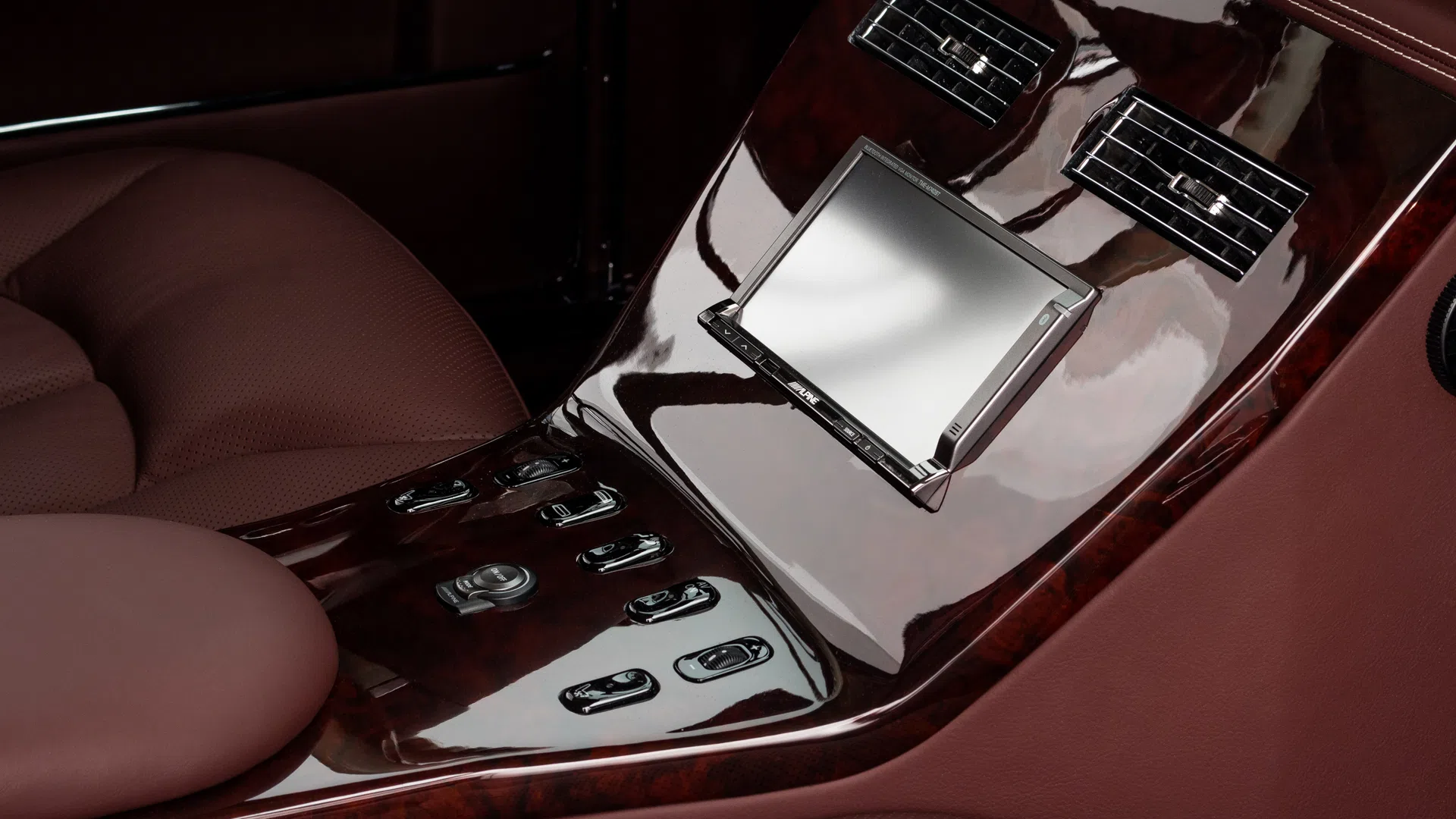 1975 Mercedes-Benz W100 600 Pullman ONE of ONE interior, center console, Maybach AA51 garnet red leather