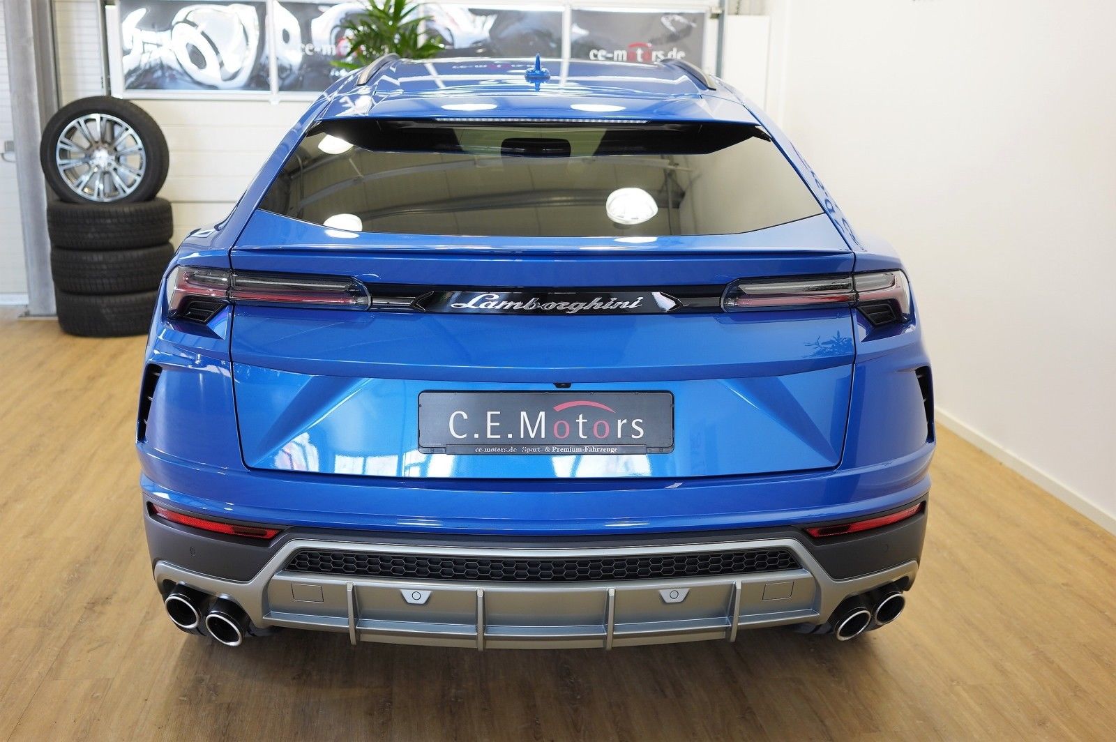 2018 Lamborghini Urus, 3/19