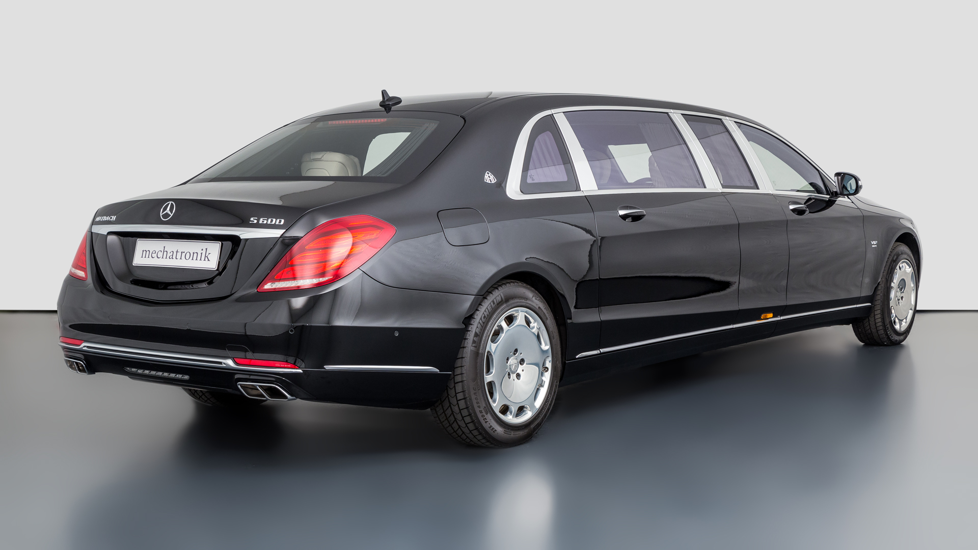 2016 Mercedes-Maybach S600 Pullman, 9/22