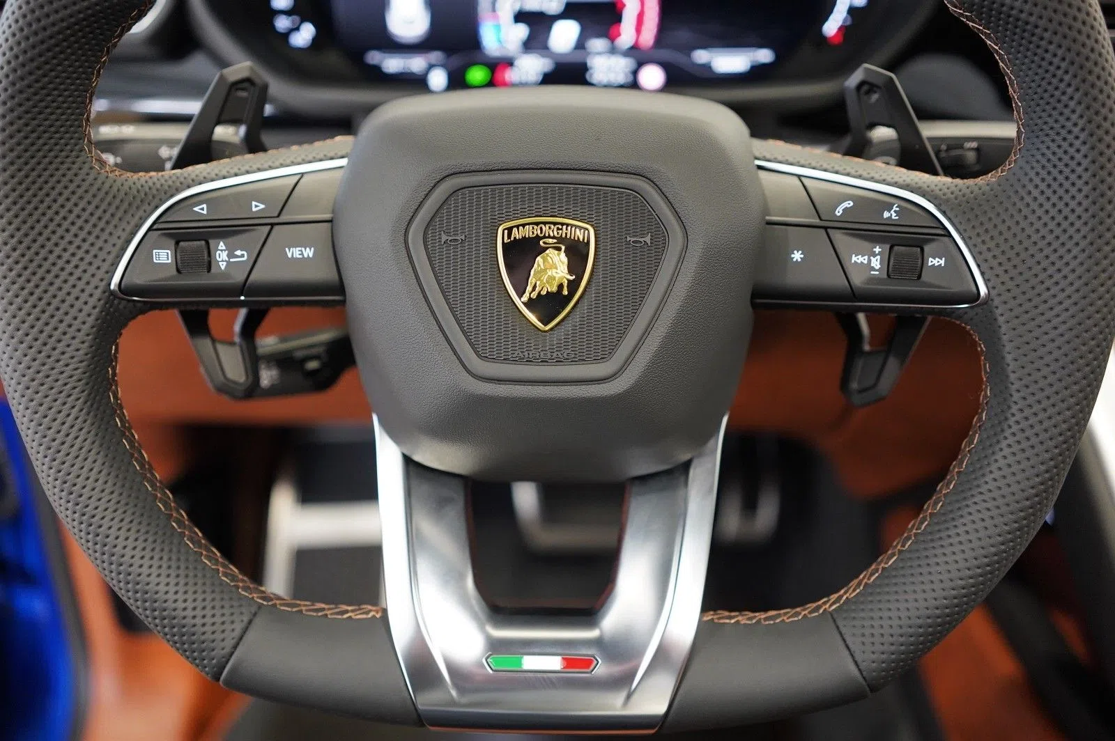 2018 Lamborghini Urus interior, Vollleder, Braun