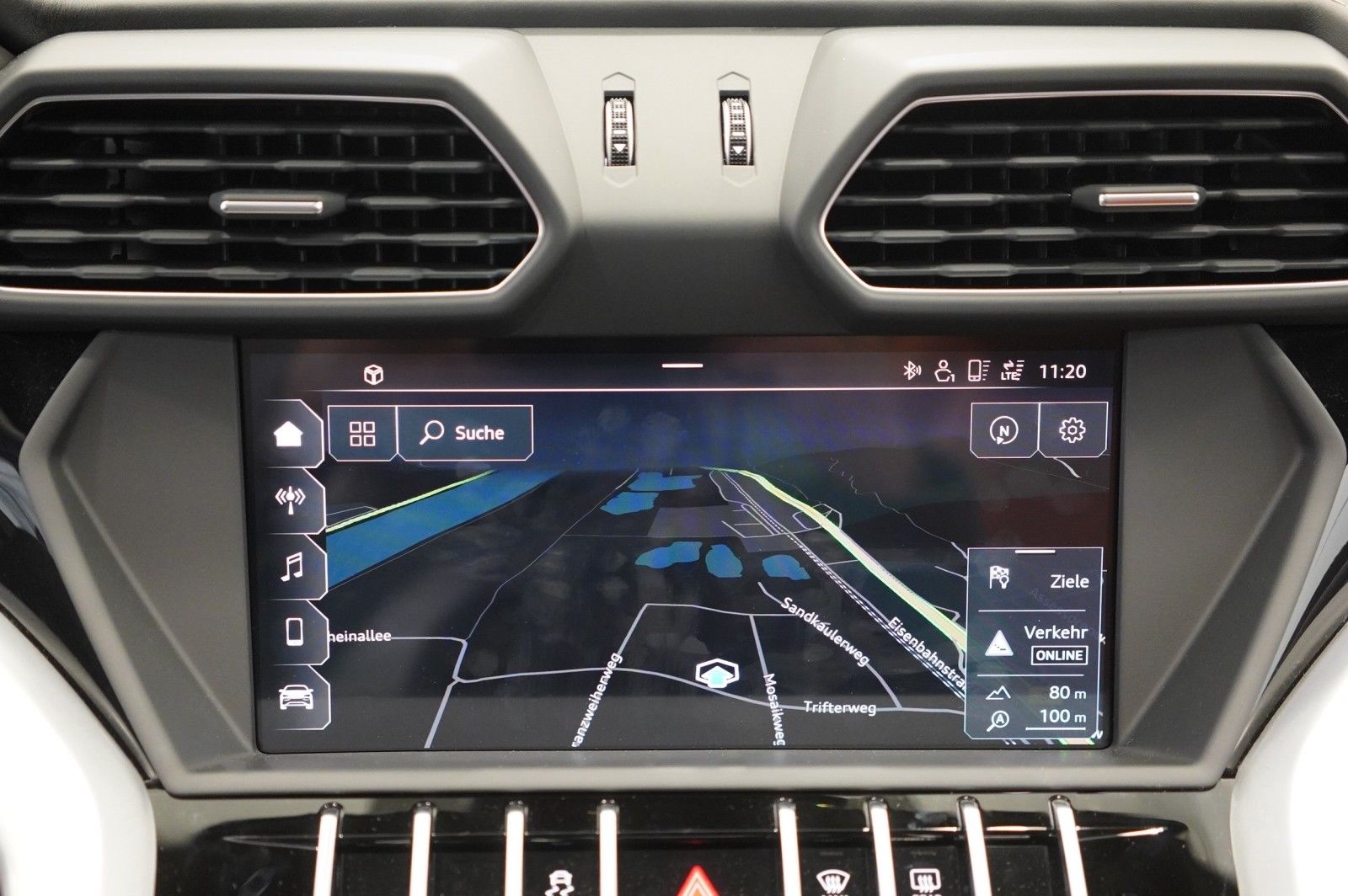 2018 Lamborghini Urus, 17/19