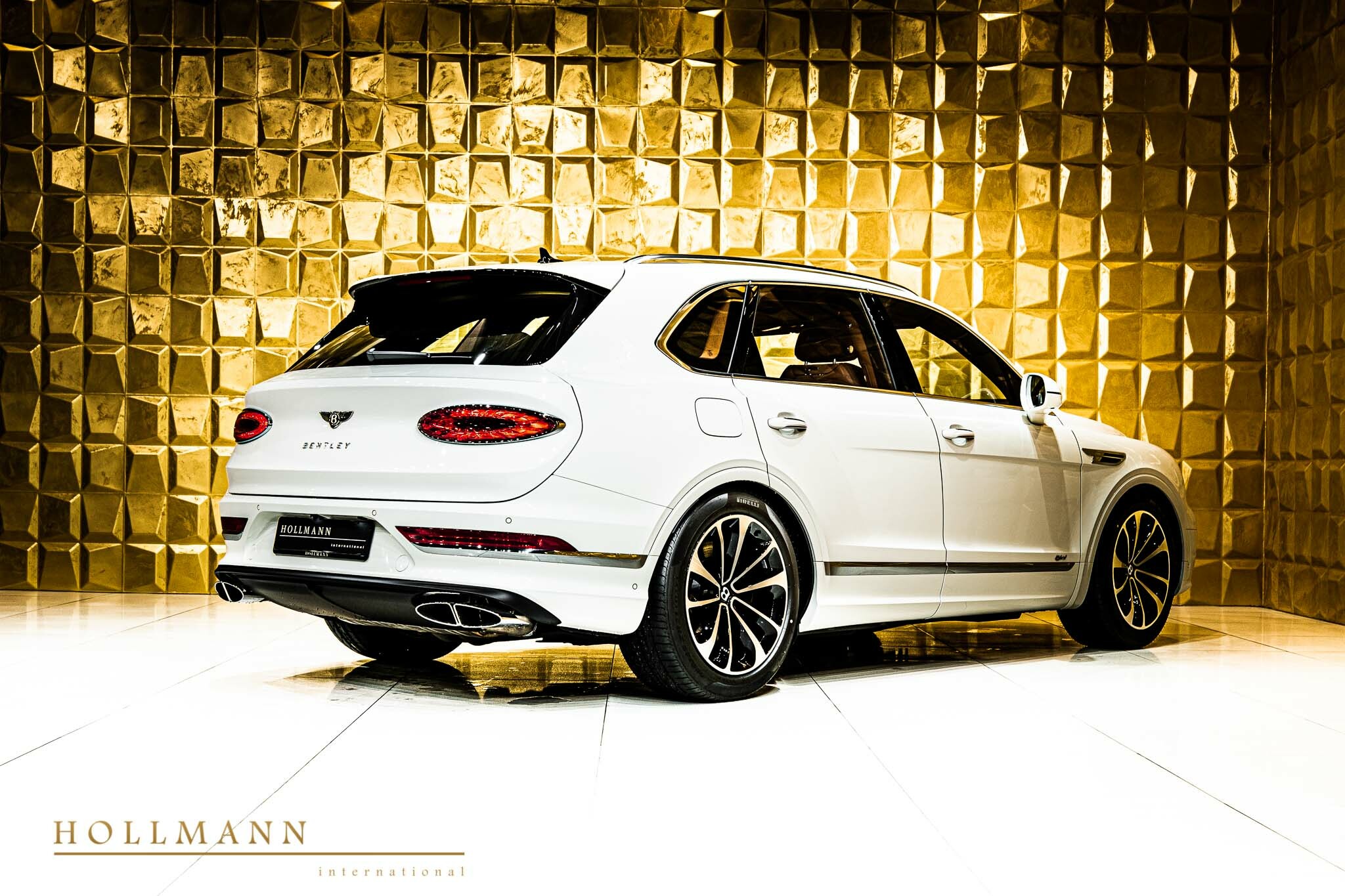 2022 Bentley Bentayga Hybrid, 12/20