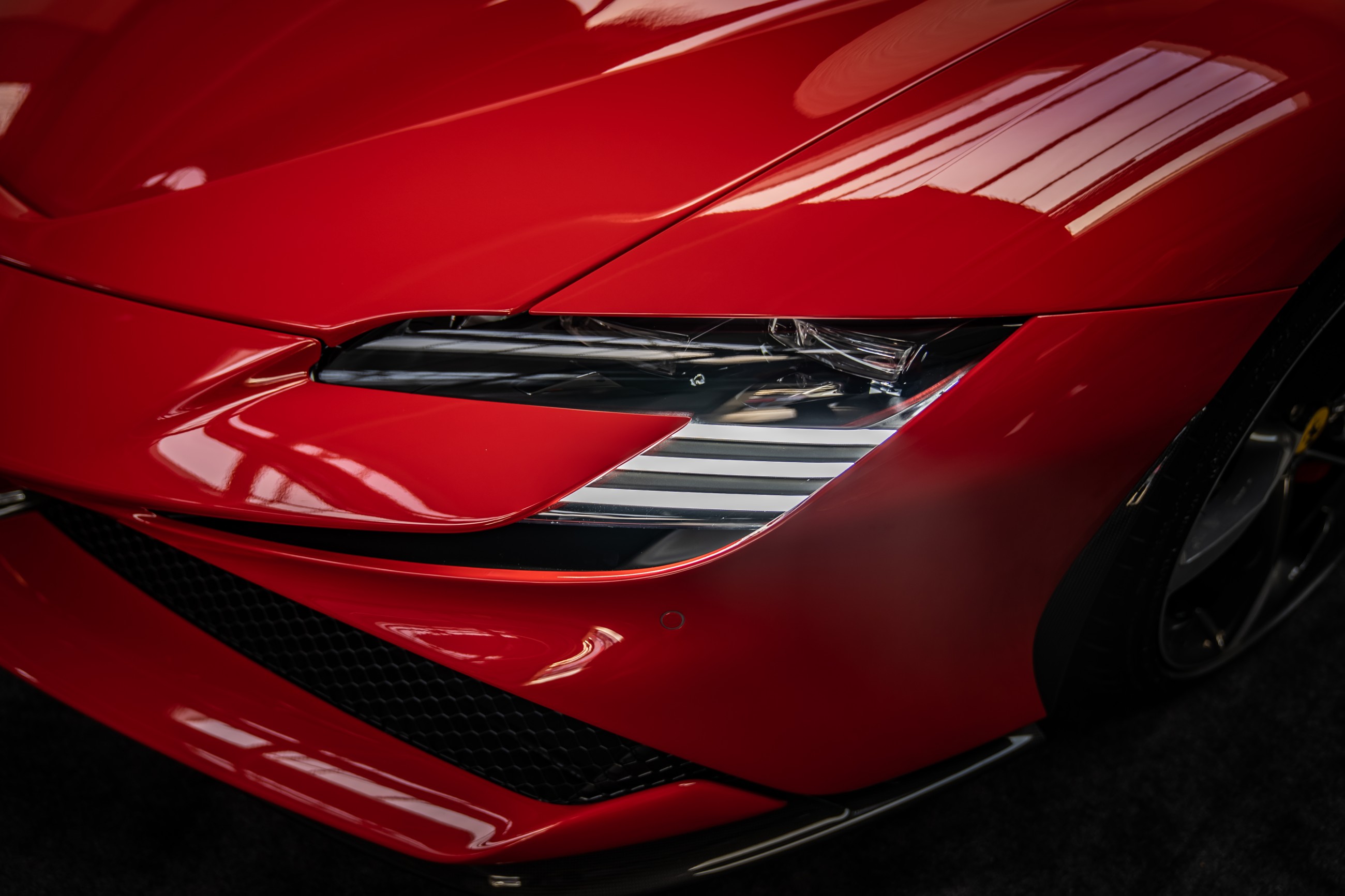 2021 Ferrari SF90 Stradale Spider, 4/18