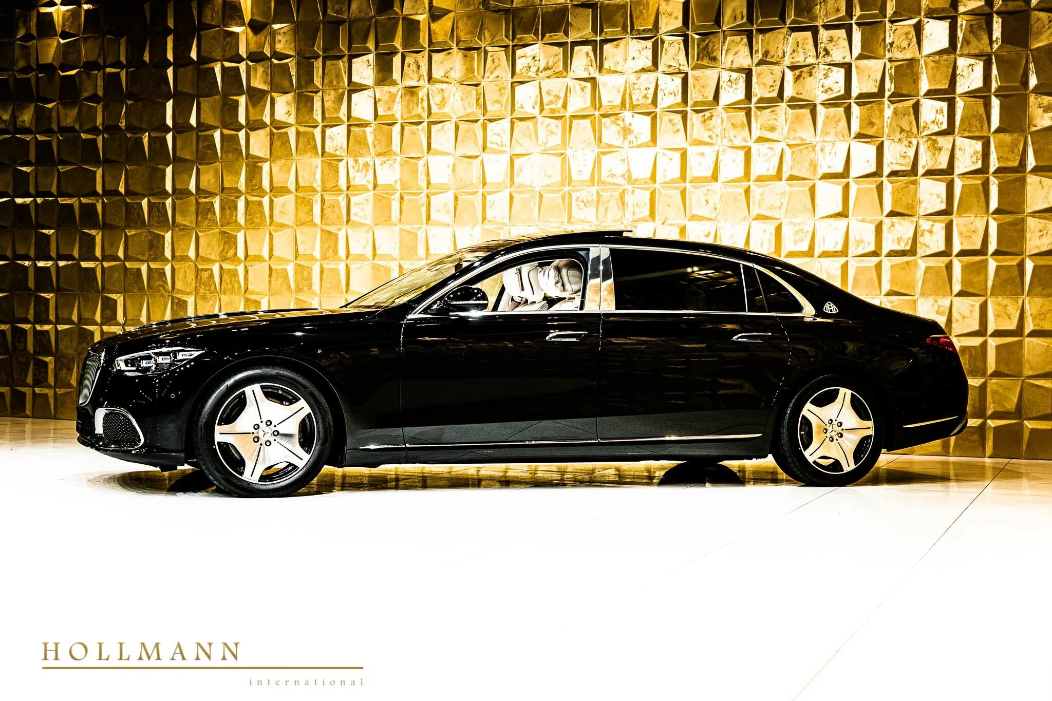 2022 Mercedes-Maybach S 580 for sale, exterior, Obsidian Black